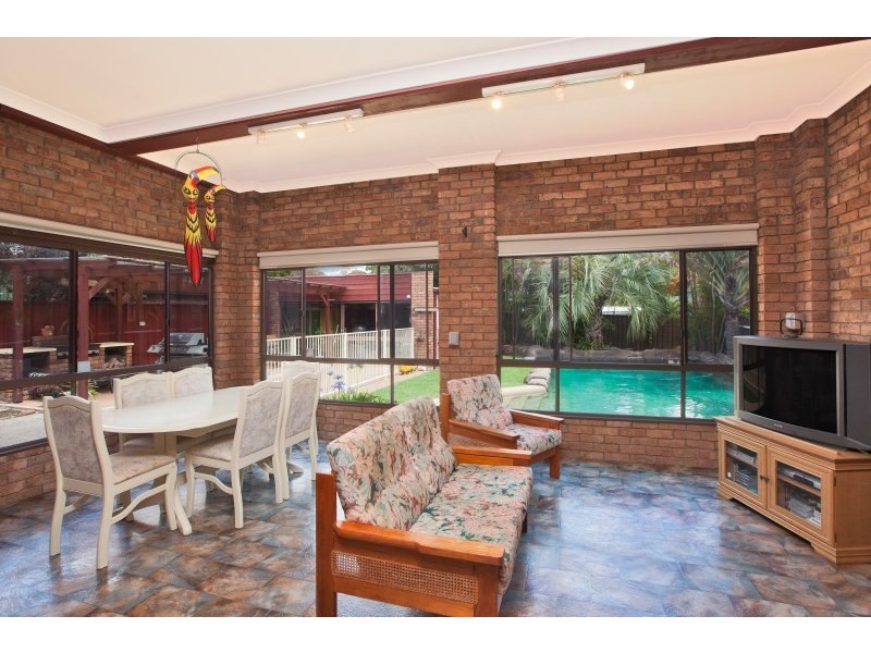 9 Kanangur Avenue, Gymea NSW 2227