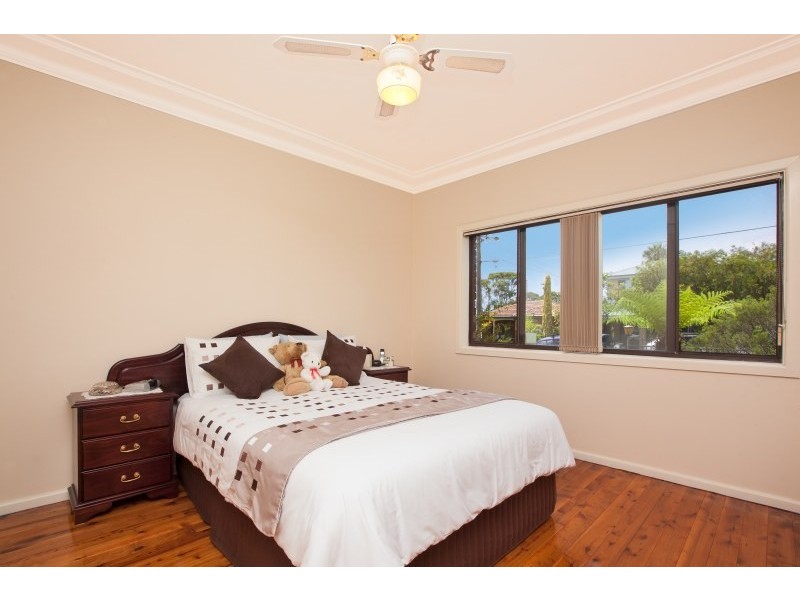 9 Kanangur Avenue, Gymea NSW 2227