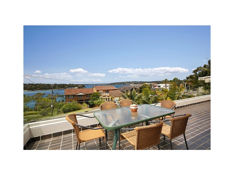 1 Rutherford Avenue, Burraneer NSW 2230