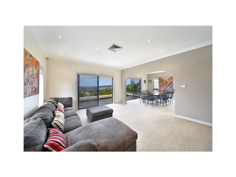 1 Rutherford Avenue, Burraneer NSW 2230