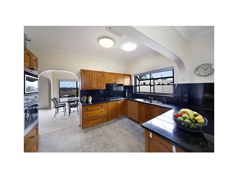 1 Rutherford Avenue, Burraneer NSW 2230