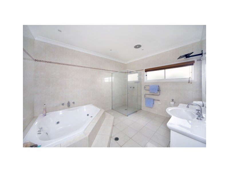 52 Kareena Road, Miranda NSW 2228