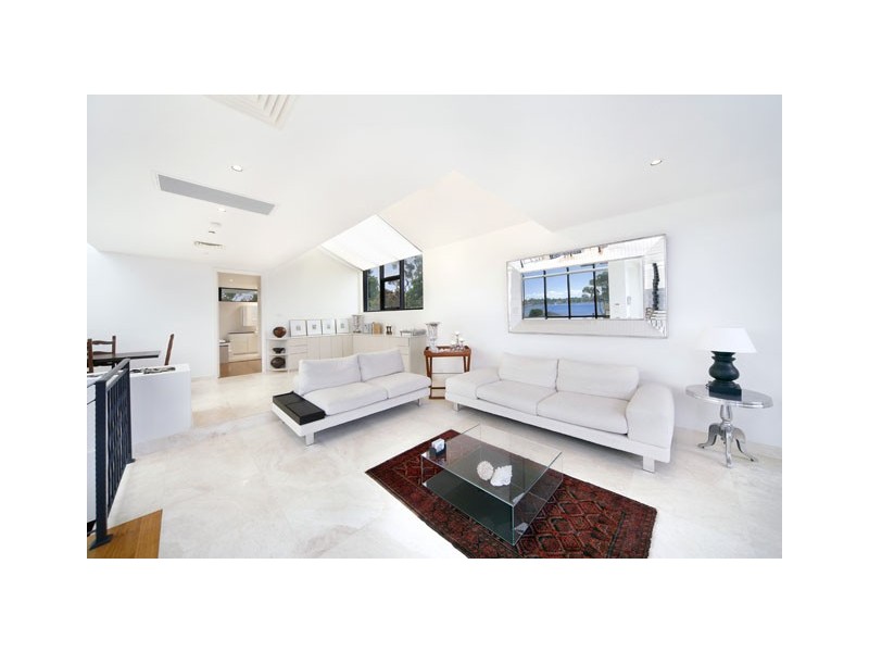 9 Belgrave Esplanade, Sylvania NSW 2224