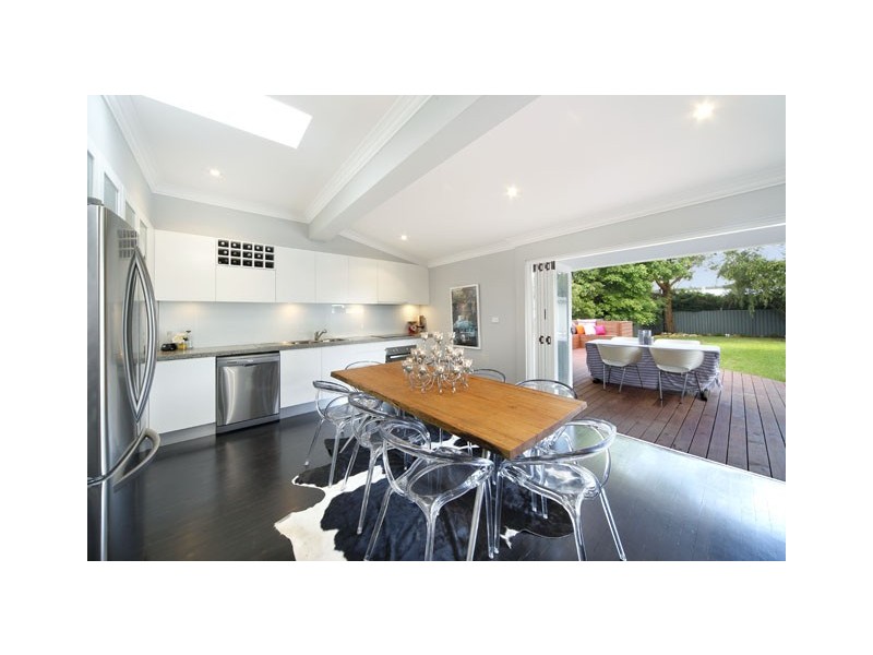 20 Tea Gardens Avenue, Kirrawee NSW 2232