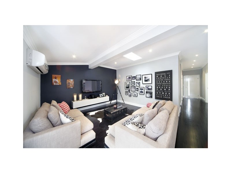 20 Tea Gardens Avenue, Kirrawee NSW 2232