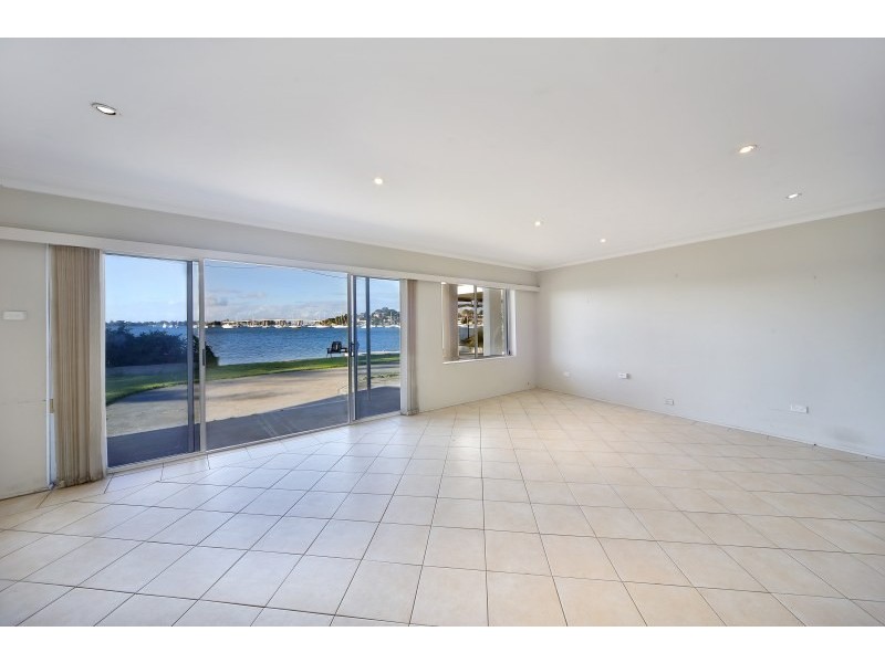 3 Lachlan Avenue, Sylvania Waters NSW 2224