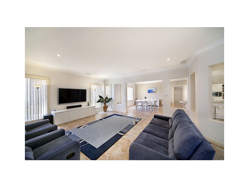 37 Northcote Avenue, Caringbah NSW 2229