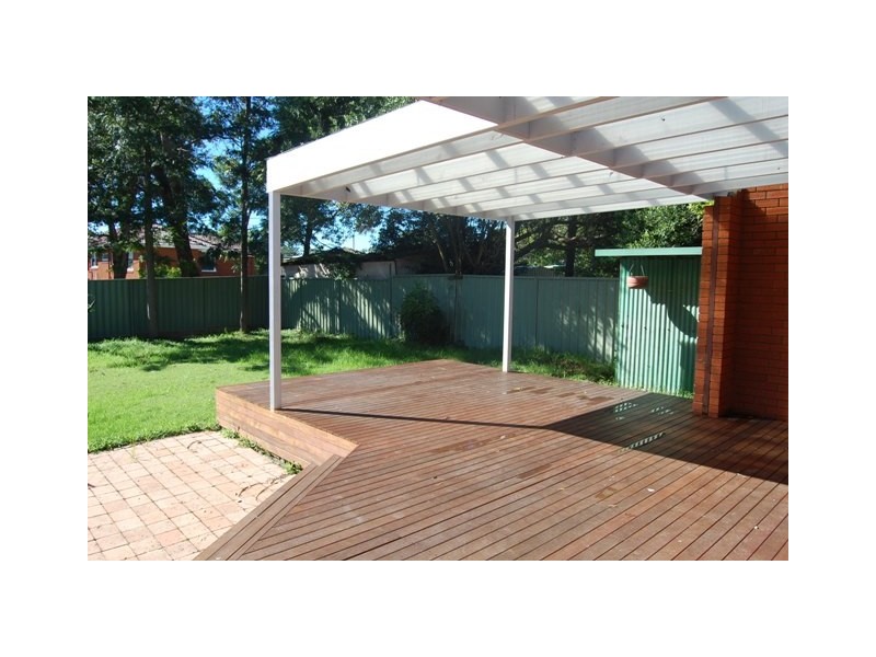 34 Marshall Road, Kirrawee NSW 2232