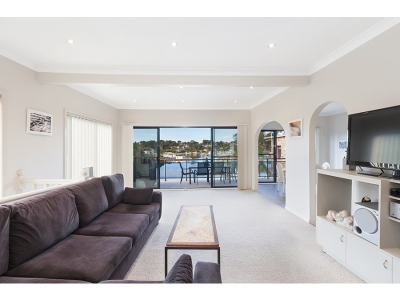 22 Grandview Parade, Caringbah South NSW 2229