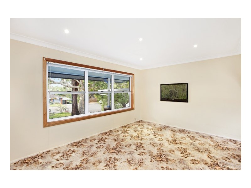 4 Old Bush Road, Yarrawarrah NSW 2233