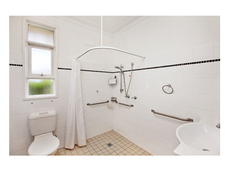 2 Ischia Street, Cronulla NSW 2230