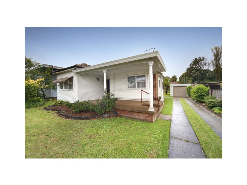 10 Quest Avenue, Yowie Bay NSW 2228