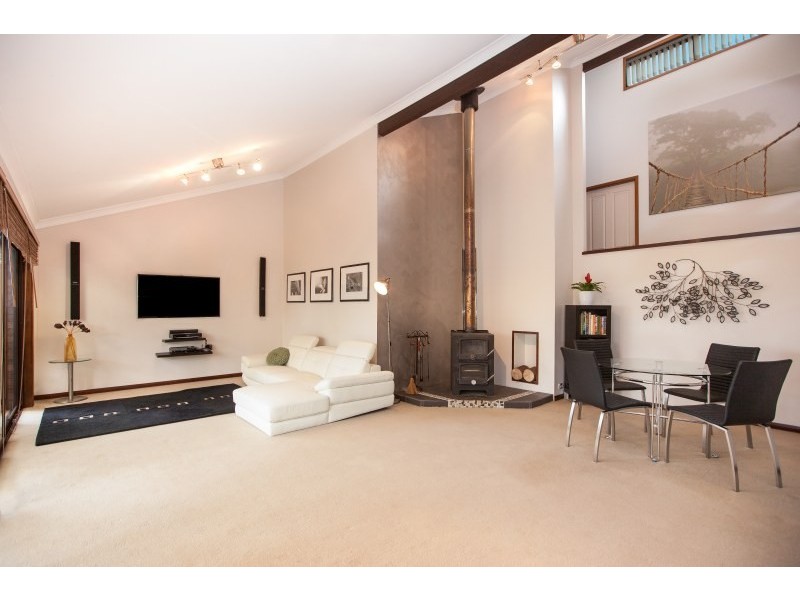 5 Tulong Place, Kirrawee NSW 2232