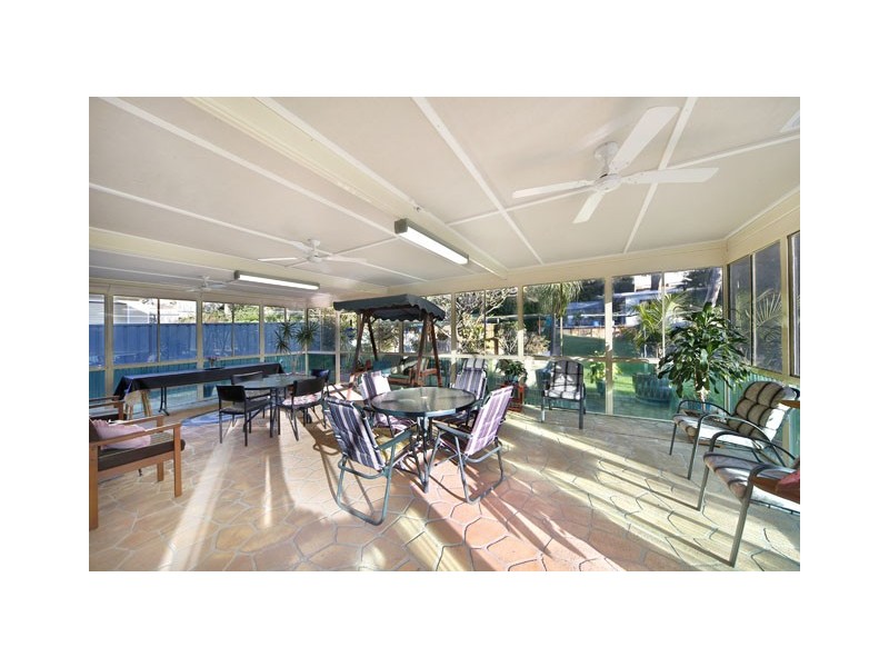 16 Stirling Avenue, Kirrawee NSW 2232