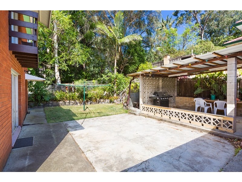 30 Oak Road, Kirrawee NSW 2232