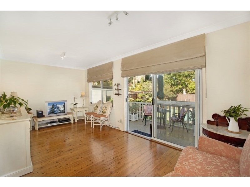 8 Wilga Road, Caringbah NSW 2229