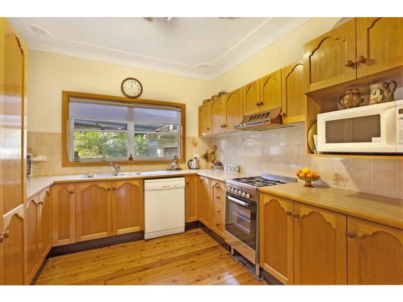 8 Wilga Road, Caringbah NSW 2229