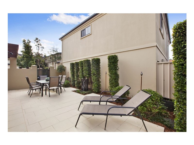Unit 2/29 Jacaranda Road, Caringbah NSW 2229