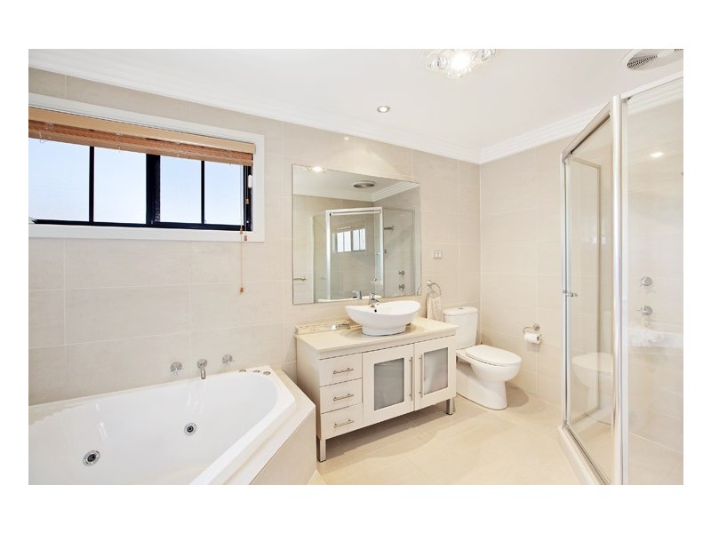 Unit 2/29 Jacaranda Road, Caringbah NSW 2229