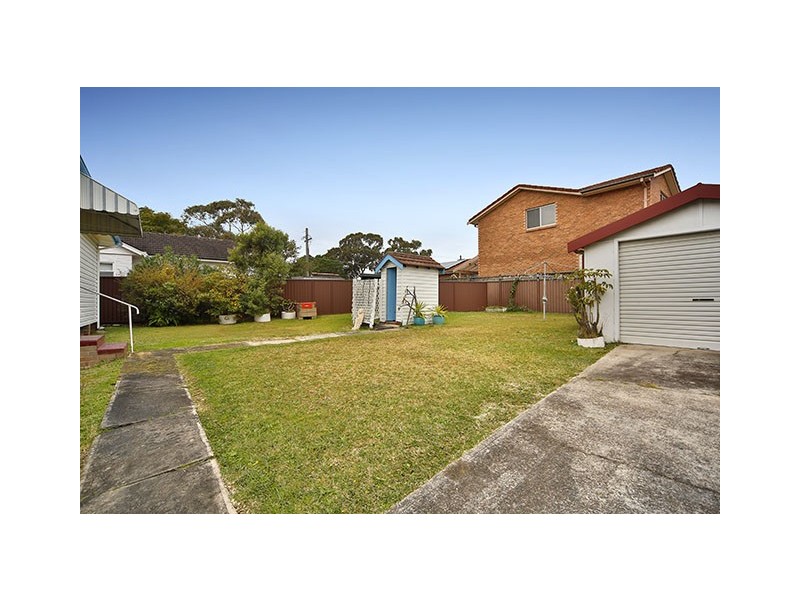 4 Blamey Avenue, Caringbah NSW 2229