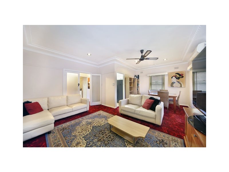 4 Blamey Avenue, Caringbah NSW 2229