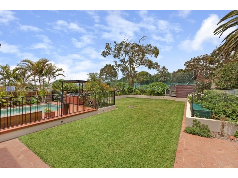 16 Cross Road, Burraneer NSW 2230