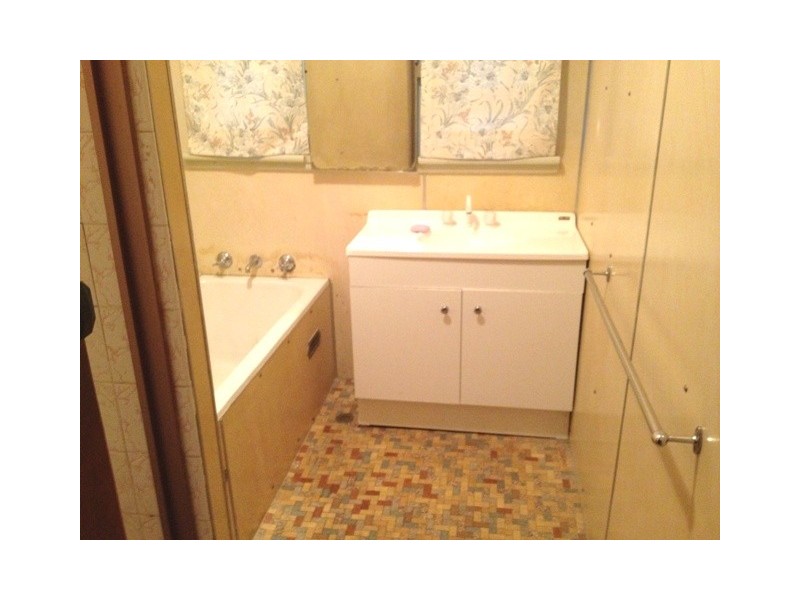 6 Warraba Street, Como NSW 2226