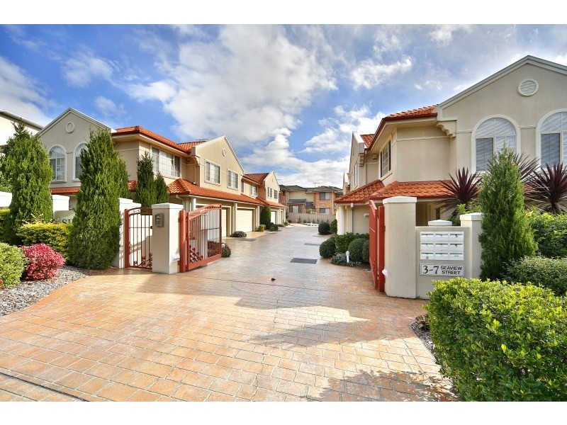 Unit 4/3-7 Seaview Street, Cronulla NSW 2230