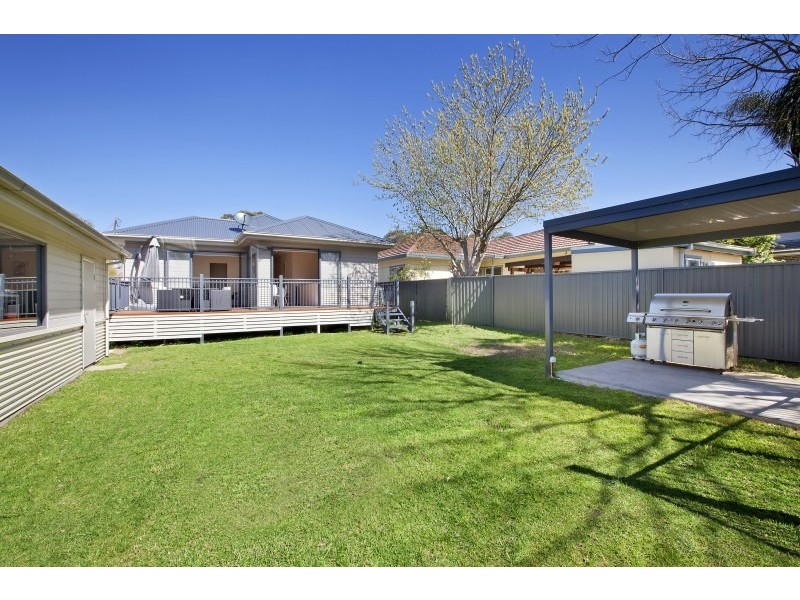 35 Durbar Avenue, Kirrawee NSW 2232