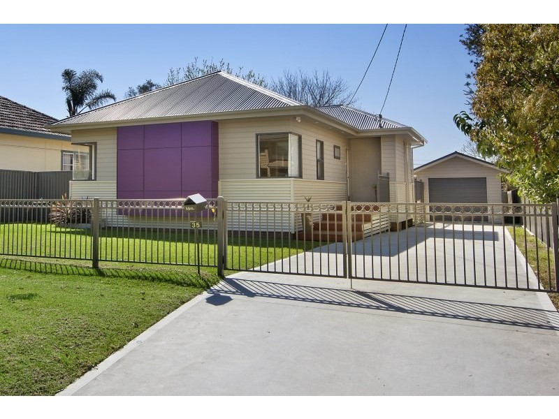 35 Durbar Avenue, Kirrawee NSW 2232