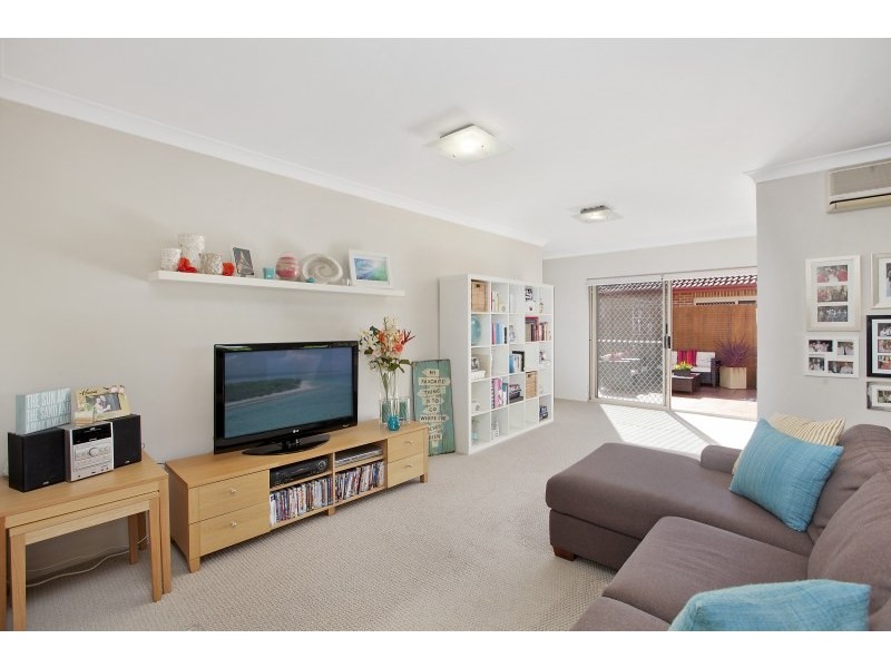 Unit 12/2 Vista Street, Caringbah NSW 2229