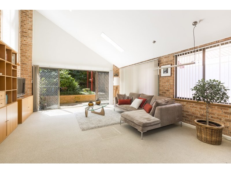 18 Waterview Avenue, Caringbah NSW 2229