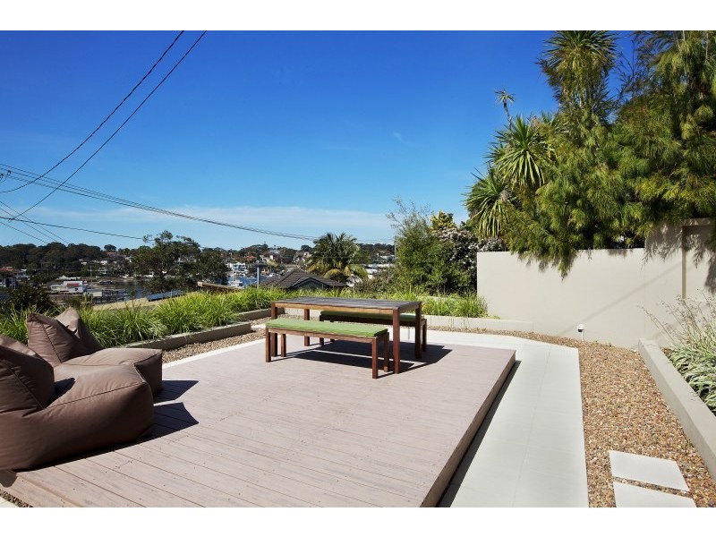 11 Grandview Parade, Caringbah NSW 2229