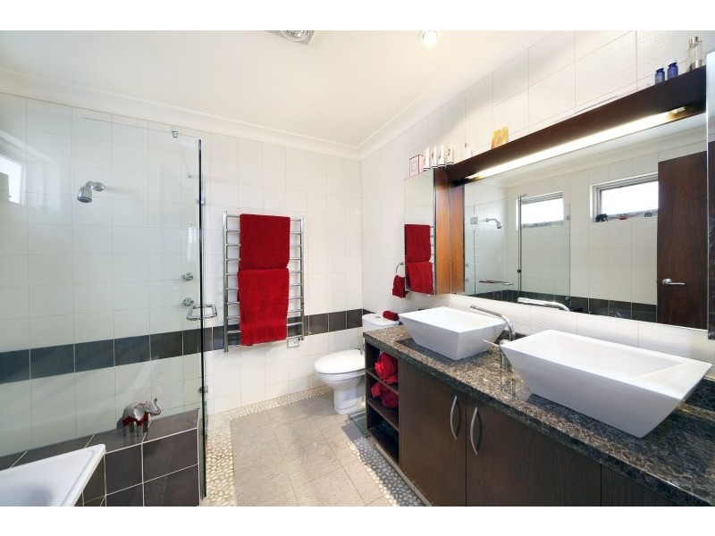 10 Koala Road, Lilli Pilli NSW 2229