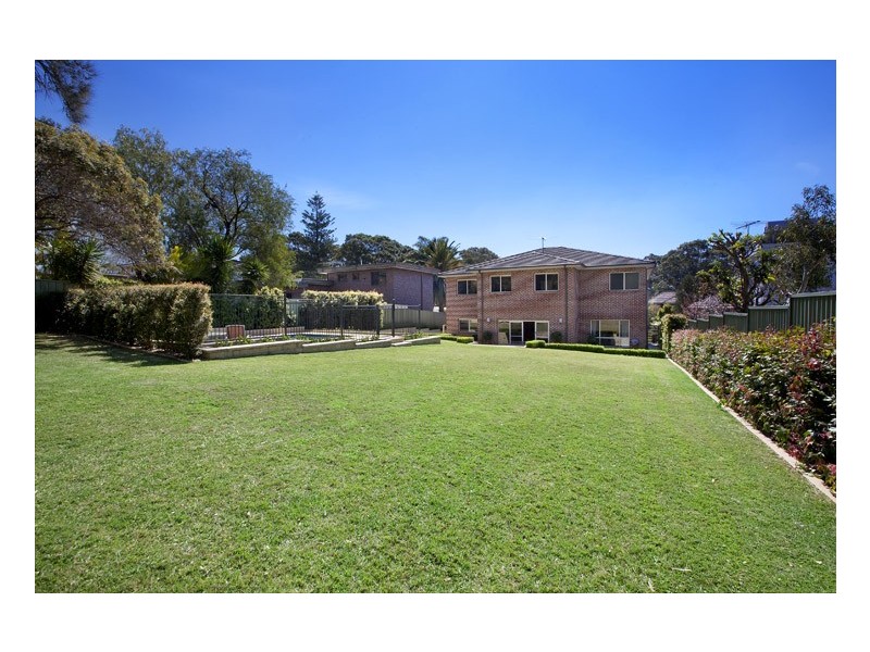 8 Dudley Avenue, Caringbah NSW 2229