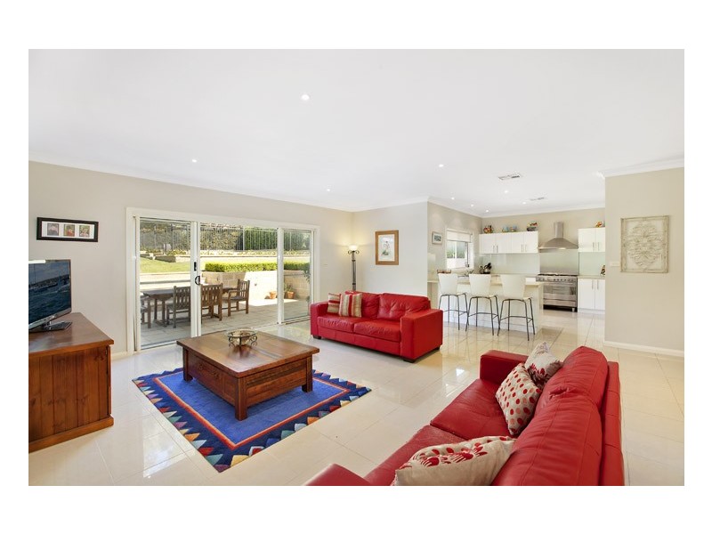 8 Dudley Avenue, Caringbah NSW 2229