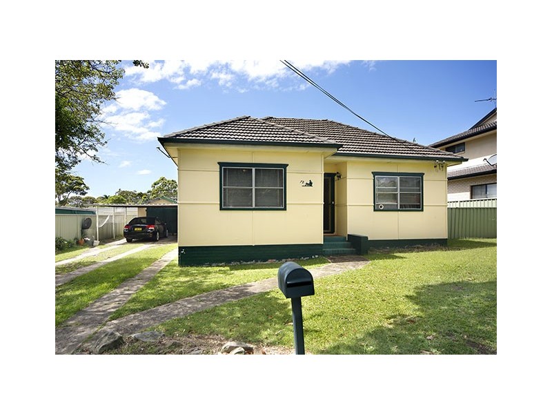 72 Gannons Road, Caringbah NSW 2229