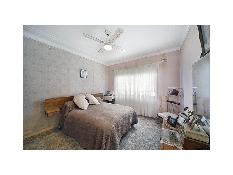 72 Gannons Road, Caringbah NSW 2229