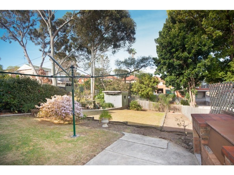 10 Arinya Street, Kingsgrove NSW 2208