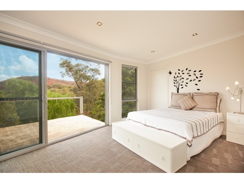 10 Gore Avenue, Kirrawee NSW 2232