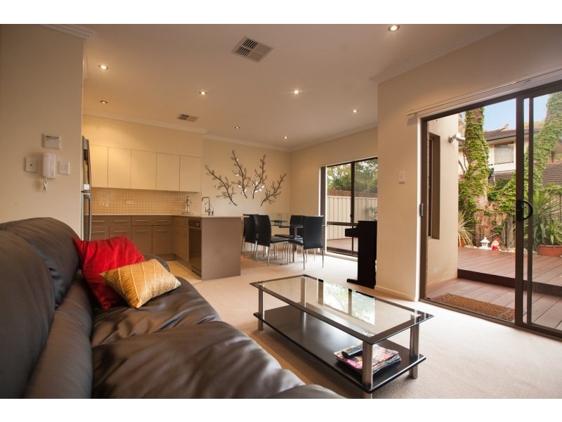 Unit 8/20 High Street, Caringbah NSW 2229