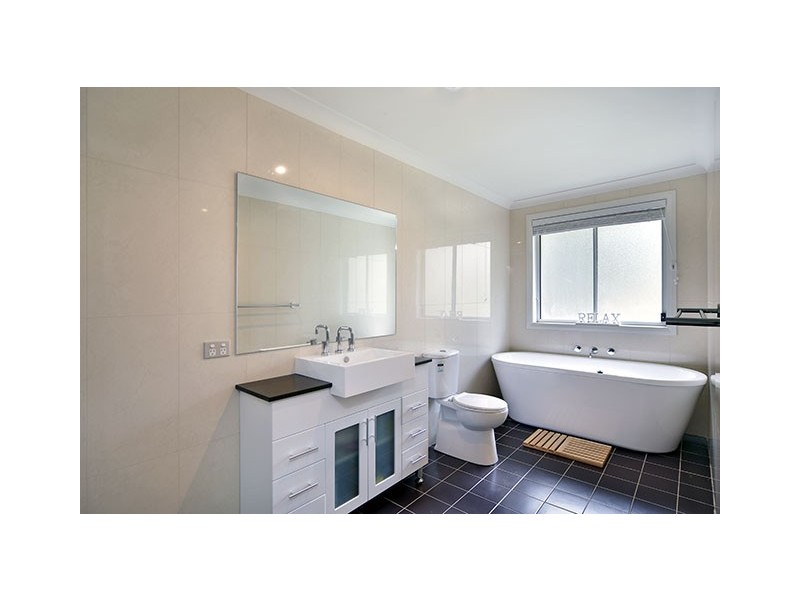 19 Nyngan Place, Miranda NSW 2228