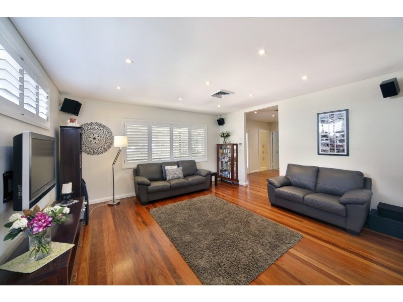 9 Kanoona Street, Caringbah NSW 2229