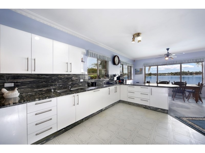 81 Holt Road, Taren Point NSW 2229