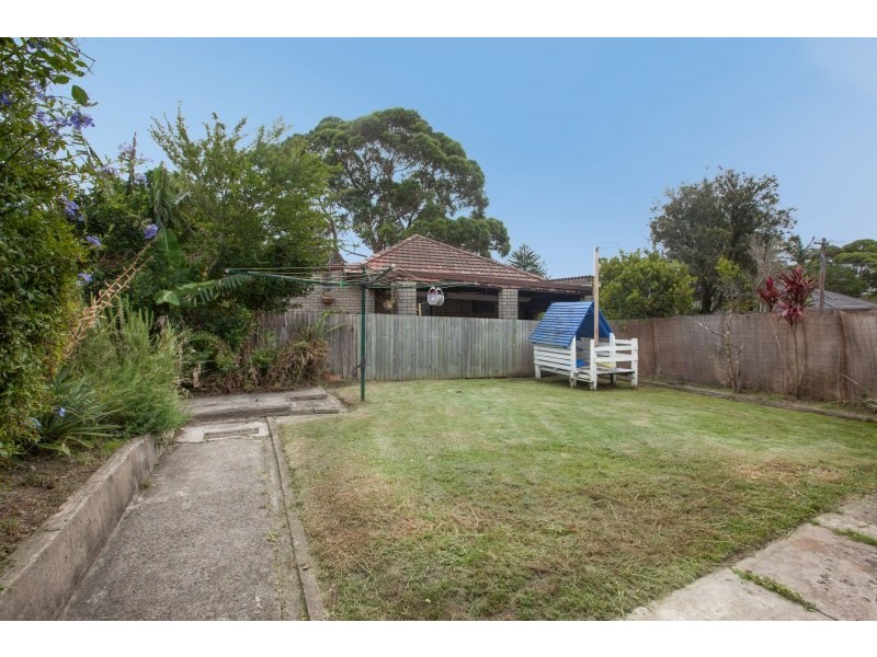 6 Mandur Place, Caringbah NSW 2229