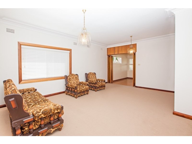 6 James Street, Blakehurst NSW 2221