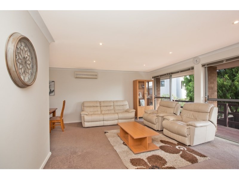 1 Teak Place, Miranda NSW 2228