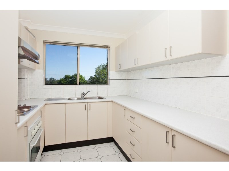 Unit 8/76-78 Auburn Street, Sutherland NSW 2232