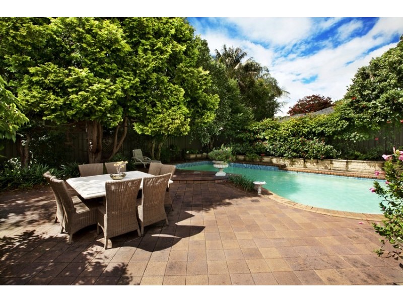 84 Gannons Road, Caringbah NSW 2229