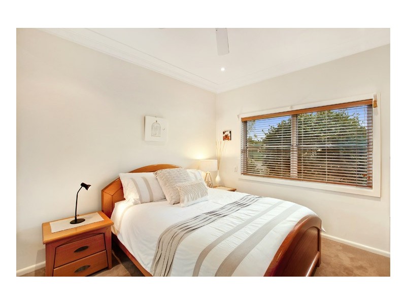 10 Taronga Street, Como NSW 2226